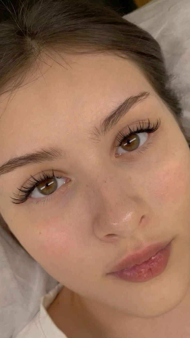Lash extension application beauty portrait